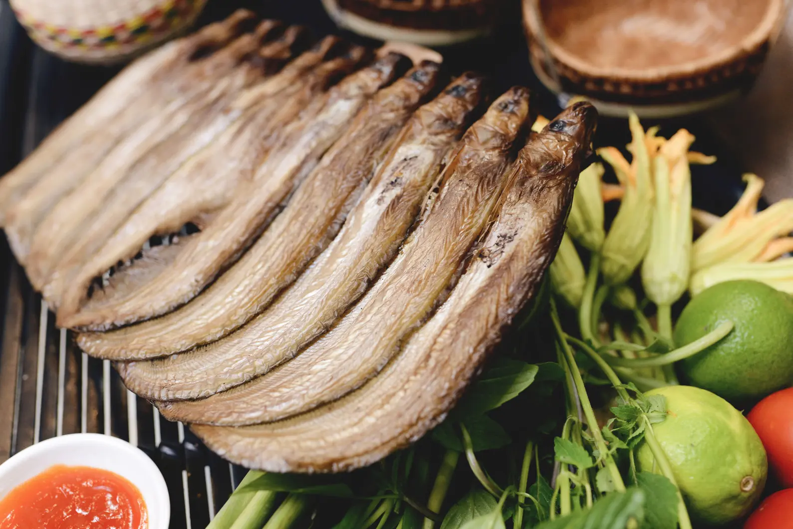 dac-san-kho-ca-tren (2).webp