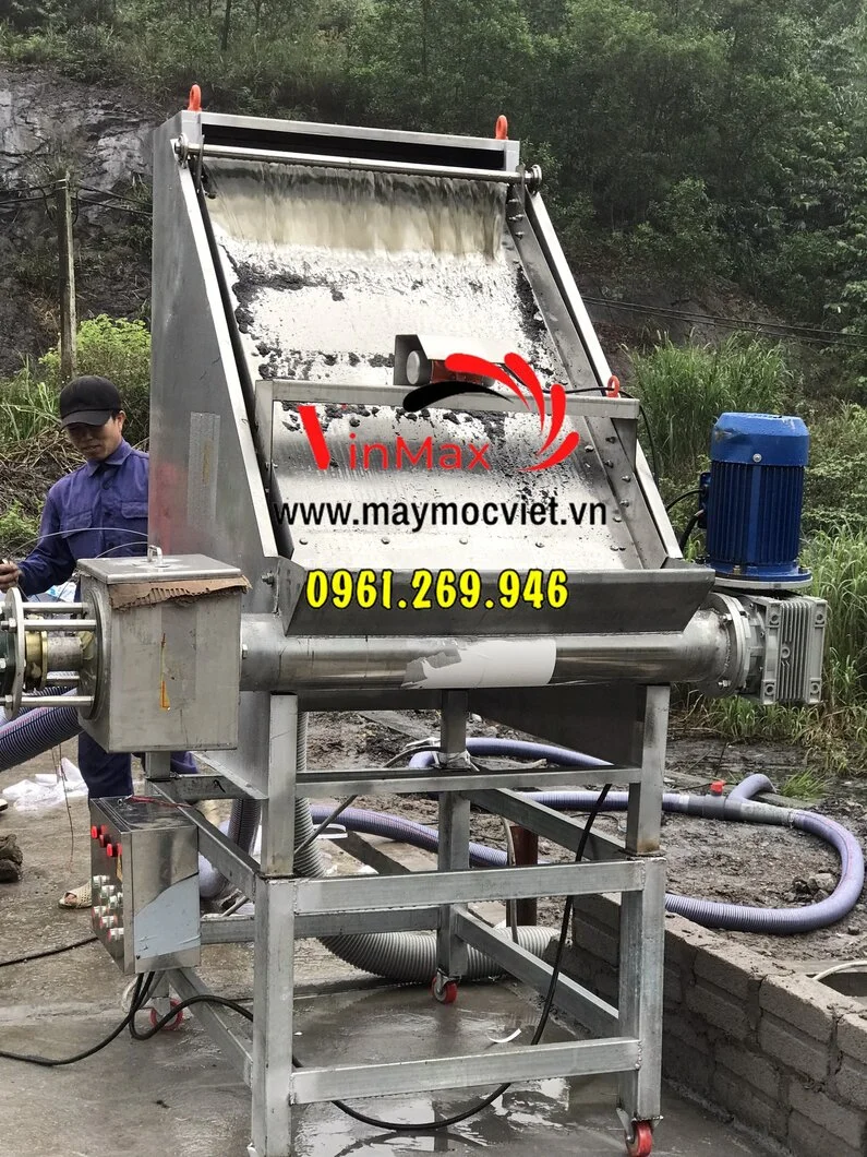 Lap-dat-may-tach-phan-VM08-cho-trai-chan-nuoi (30).webp