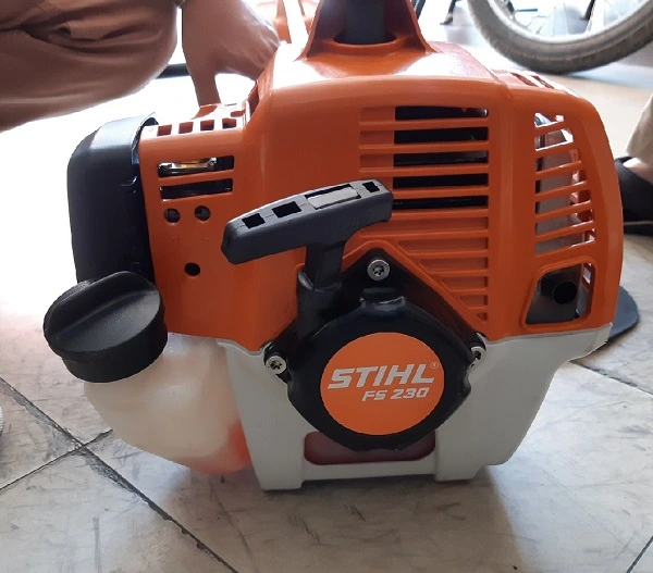 may-cat-co-stihl-fs-230-chinh-hang-tp-hcm.webp