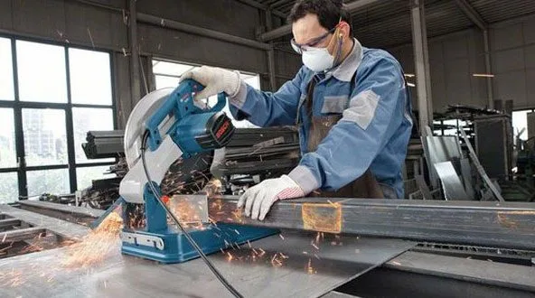 máy cắt sắt bàn 2.webp