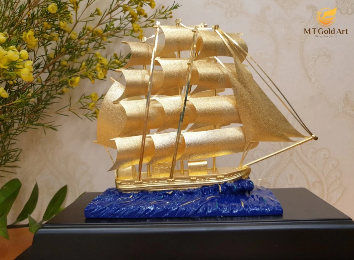 mô hình thuyen 5 canh .webp