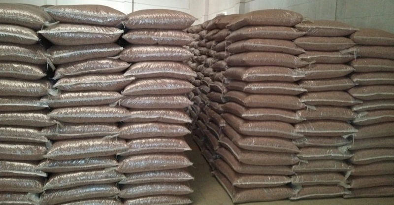 mua-lac-nhan-so-luong-lon-ban-buon-ban-si-lac-nhan-an-do-gia-re-2 (Copy).webp