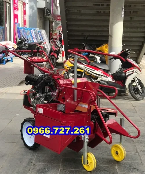 Máy thu hoạch bắp, thu hoạch ngô, thu hoạch ngô mini chạy dầu Turbo TBTH11